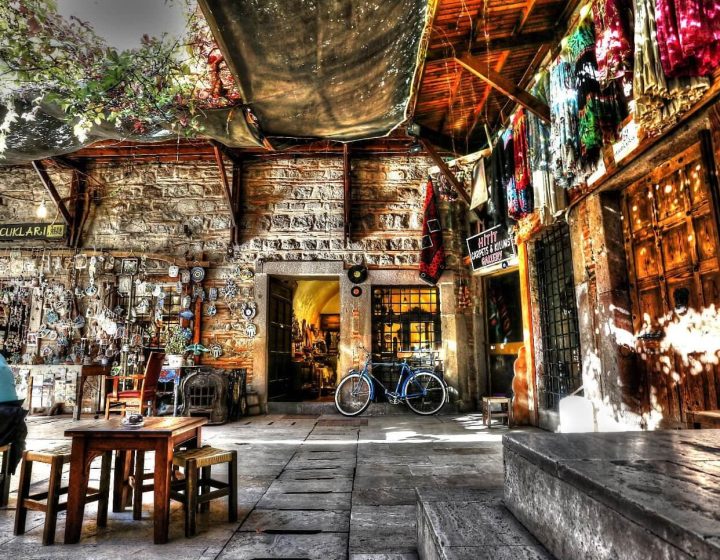 kusadasi to izmir kemeralti shopping tour