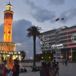 how far is it from izmir airport to kusadasi
