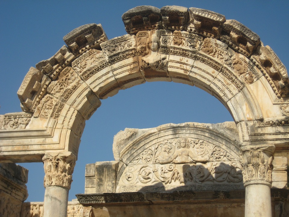 the tempke of artemis tours from kusadasi port